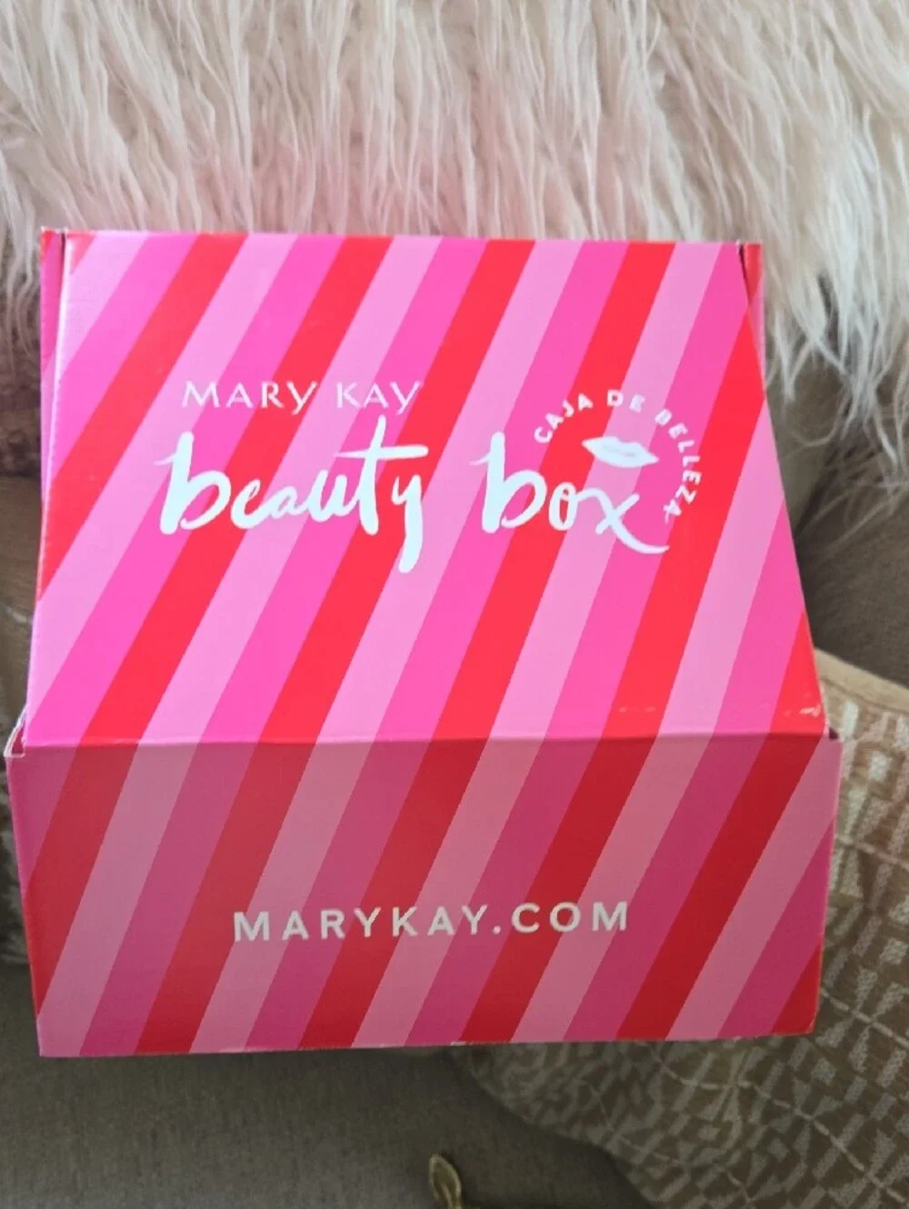 Mary Kay Lash Love Mascara & Clearproof Skincare Set in Pink